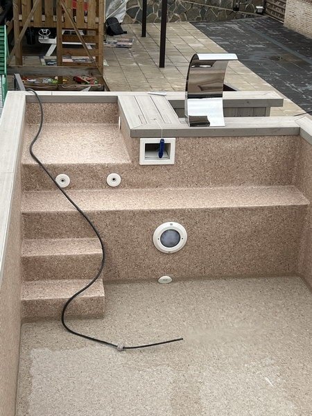 contenedor de 20 pies transformado en piscina - Imagen 5