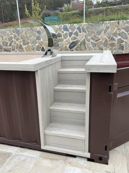 contenedor de 20 pies transformado en piscina - Imagen 10