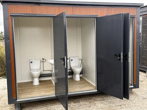 Contenedor Sanitario Tipo Pabellón con Triple Cabina - Imagen 2